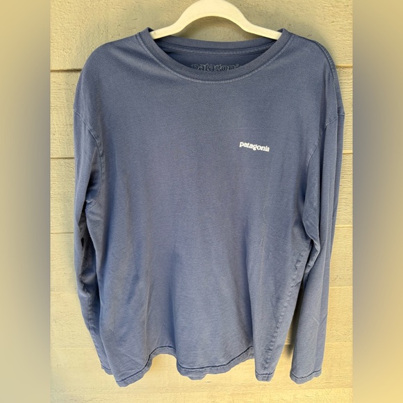 Patagonia Men's blue long sleeve with Logo Size Large - Picture 3 of 4